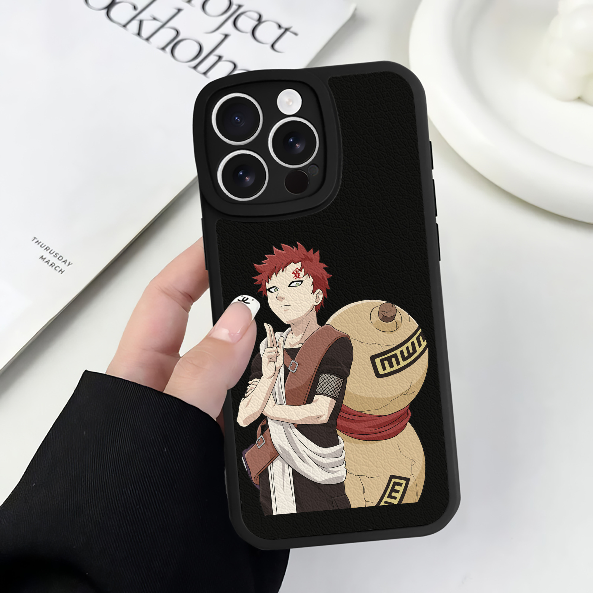 （画像用） NARUTO -ナルト- ガアラ Gaara 【iPhone 16シリーズ対応】シリコンスマホケース（レザー調） 材質：シリコン